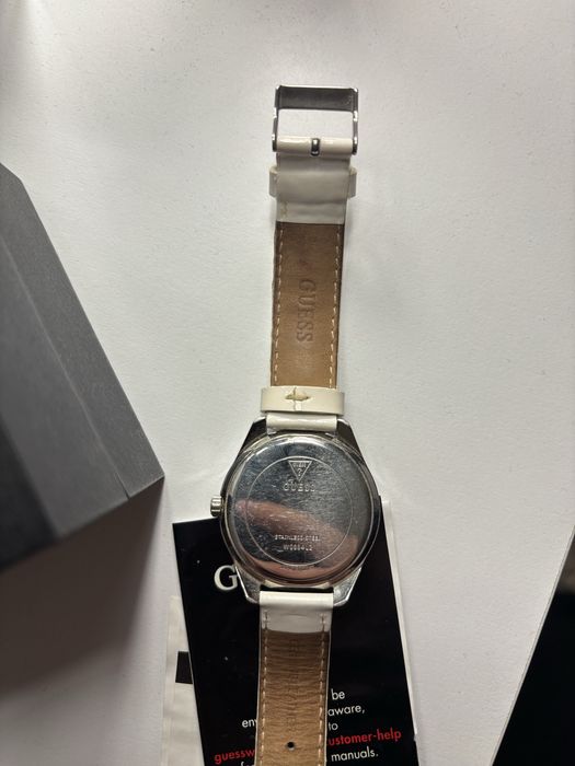 Дамски часовник Guess