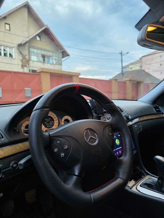 Mercedes-Benz E220 CDI Avangarde – 2005 – Stare excelentă