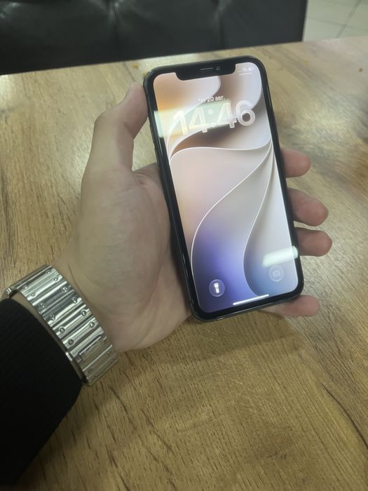 Айфон 11 в идеале Sim,Esim