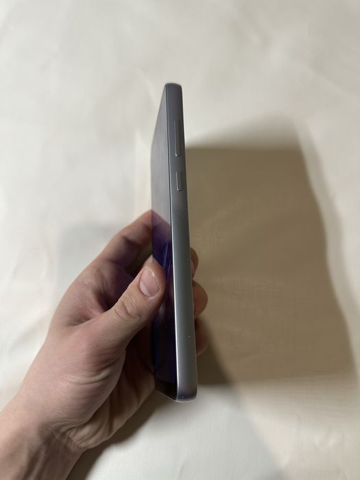 Продаю телефон Samsung A05 64 гб