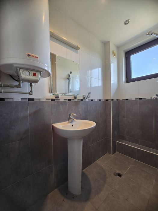 Продава се Къща в Елена - 370 кв.м за 1028 €/кв.м - Снимка #23