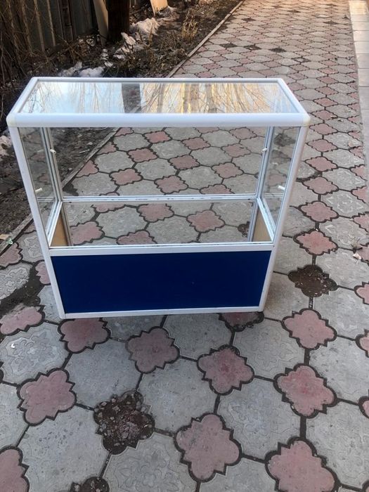 Продам стекляные столы