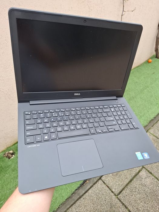 Laptop DELL Latitude 3550 Full HD
