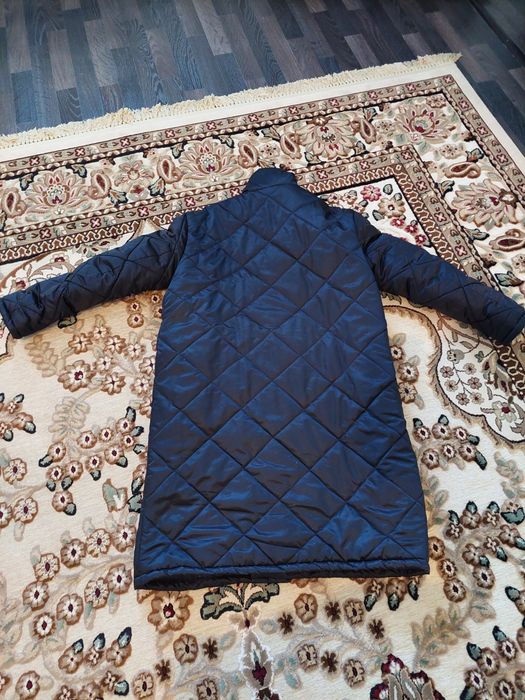 Женский куртка чёрного цвета