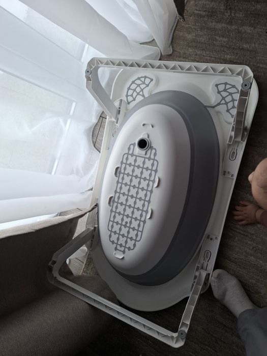 Vând cădița bebe