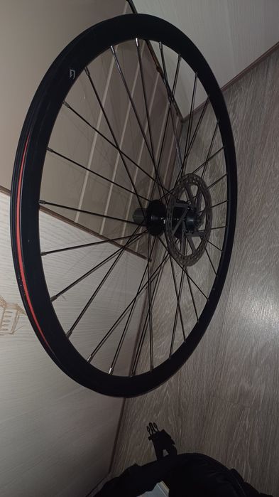 Колеса на шоссейный велосипед