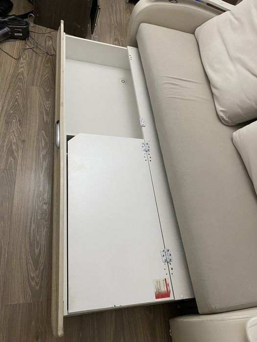 Диван в хорошем состоянии