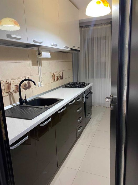 Se inchiriaza apartament cu o camera plus balcon cu suprafata de 46 m patrati in cartier Steaua de Mare 2 , in loc Agigea Jud Constanta