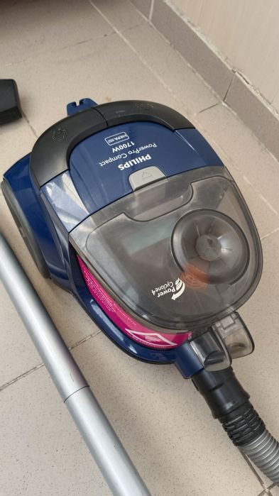Пылесос Philips 1700w