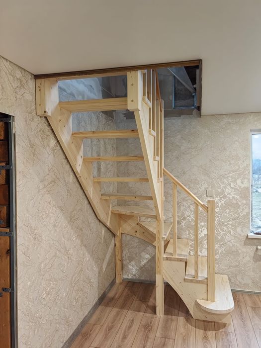 Деревянная лестница Производство Россия