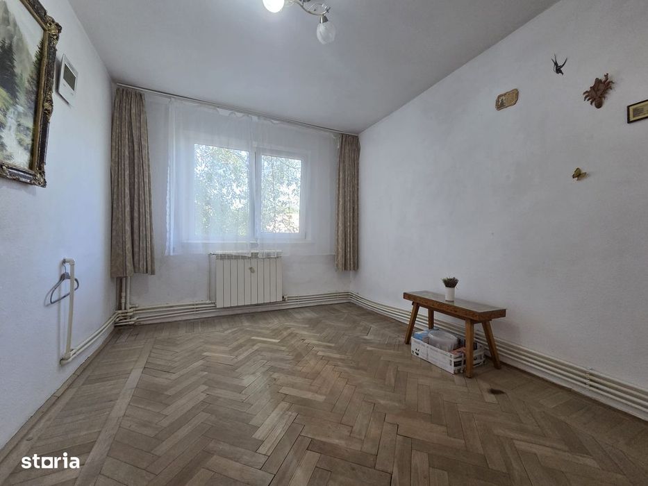 Apartament 3 camere, Aviatie, stradal cu balcon