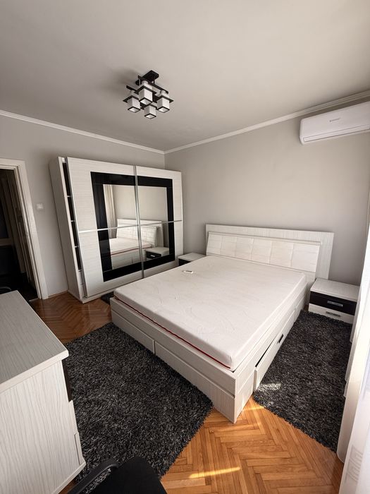 Apartament de inchiriat