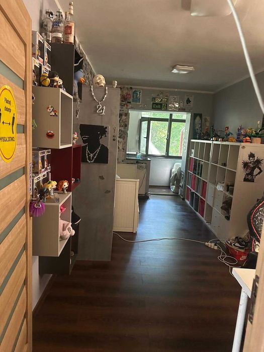 Proprietar, vand apartament 3 camere decomandate,