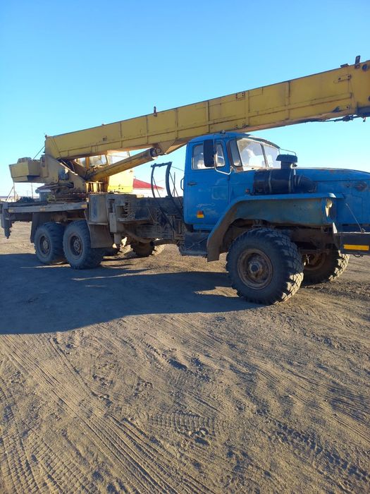 Автокран ИВАНОВЕЦ г/п 25 тн