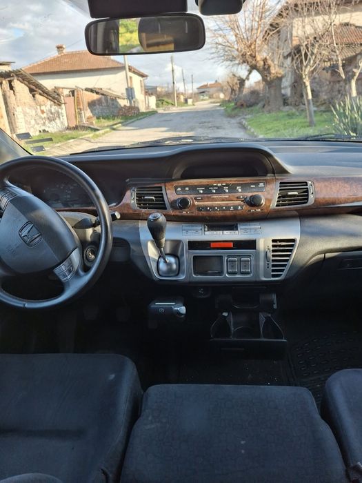 Honda FR-V на Части