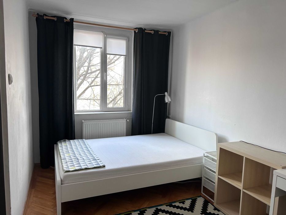 Închiriez apartament 2 camere lângă Medicină (str. Vasile Goldiș)