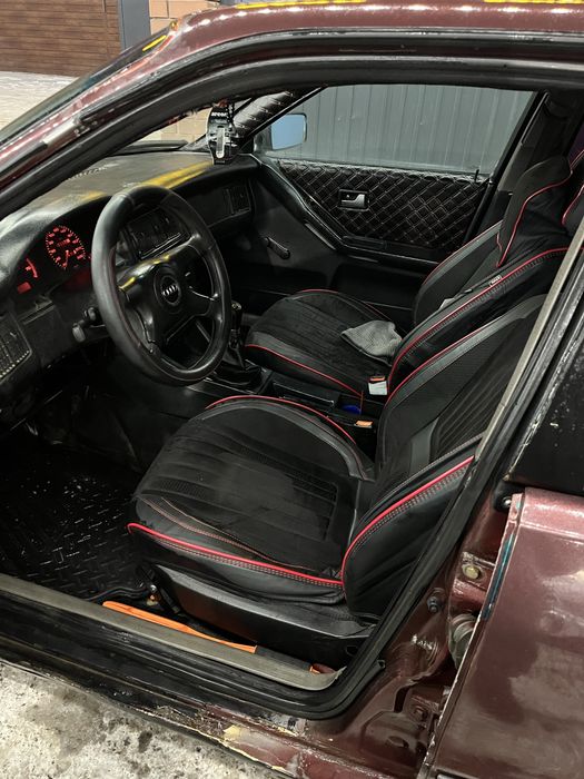 Продам Ауди 80 Б4