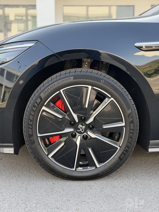 Byd Han L 701km 2025й 2 позиция