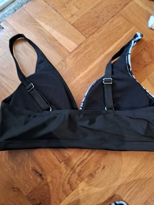 Продавам дамски бански костюм