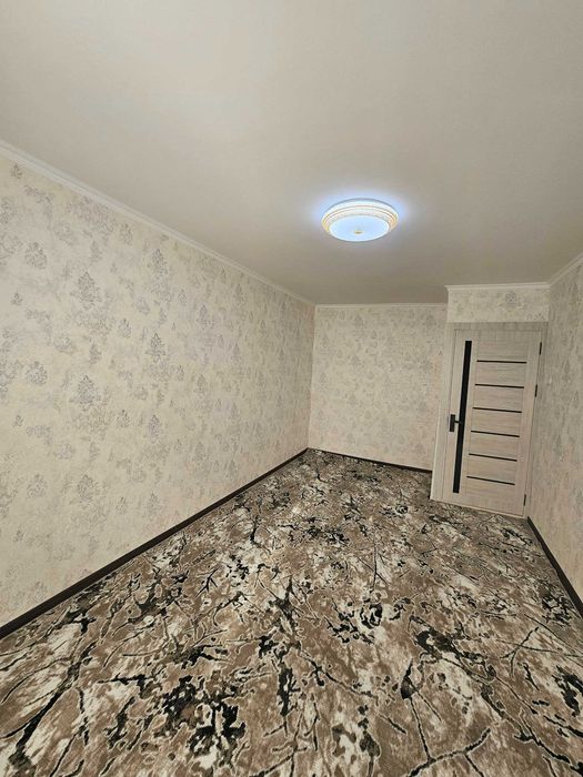 2 хоналик квартира 1-каватдан сотилади.Ор:Русалка 11-поликлиника