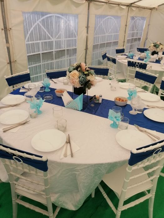 Corturi de inchiriat