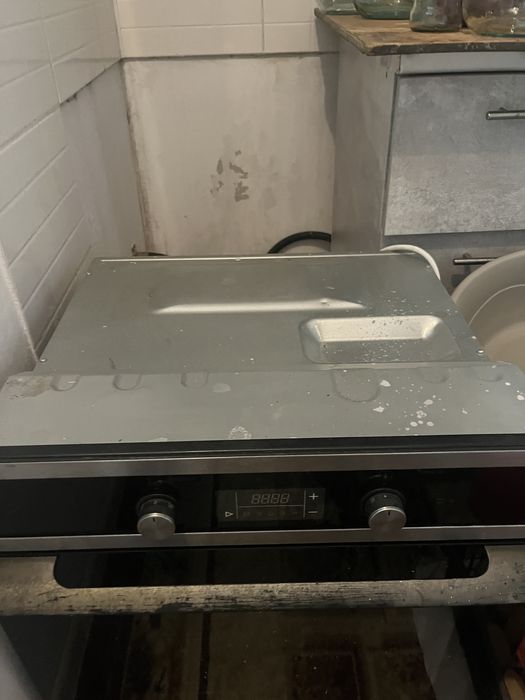 Продам электрическую духовку