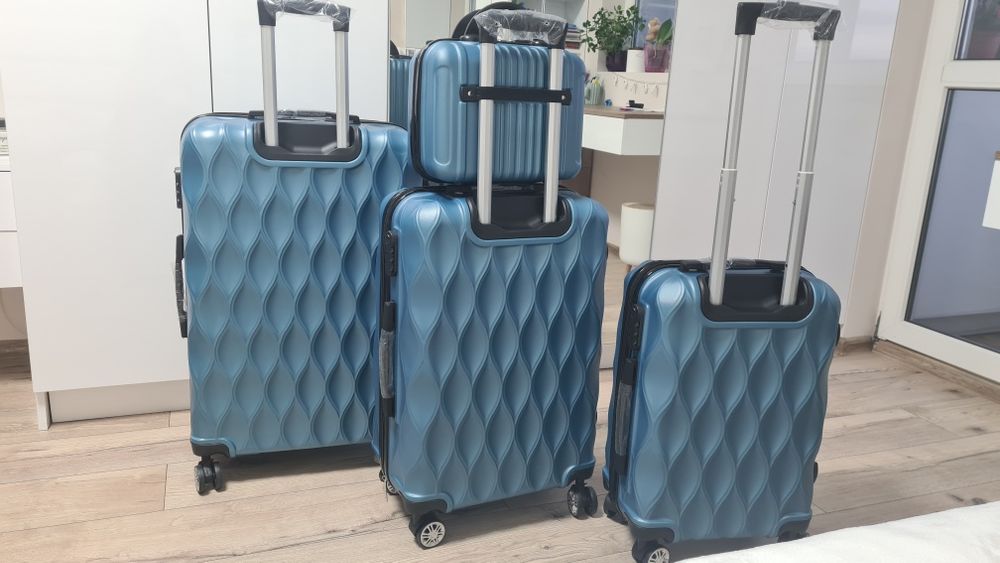 Нови куфари к-т 4 бр.