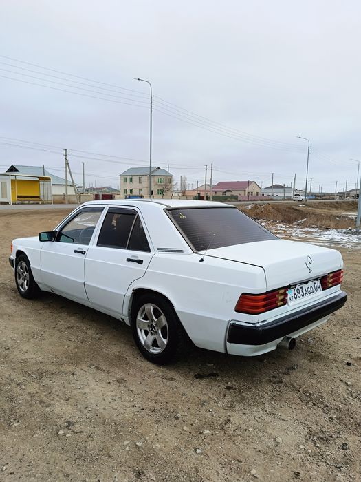 Мерс 190 об 2,3 карбюратор