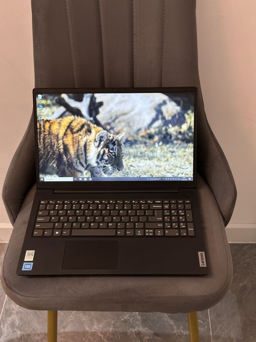 Ноутбук Lenova / Ленова