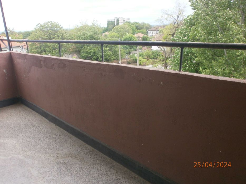 Продава се Тристаен апартамент в Плевен, Дружба 1 - 103 кв.м за 495 €/кв.м - Снимка #1