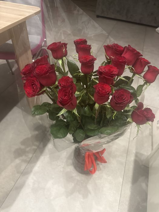 Букет роз 21 красные
