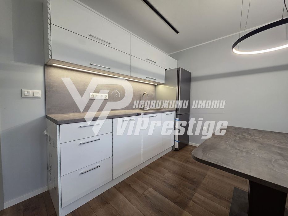 Продава се Тристаен апартамент в Пловдив, Христо Смирненски - 66 кв.м за 2697 €/кв.м - Снимка #1