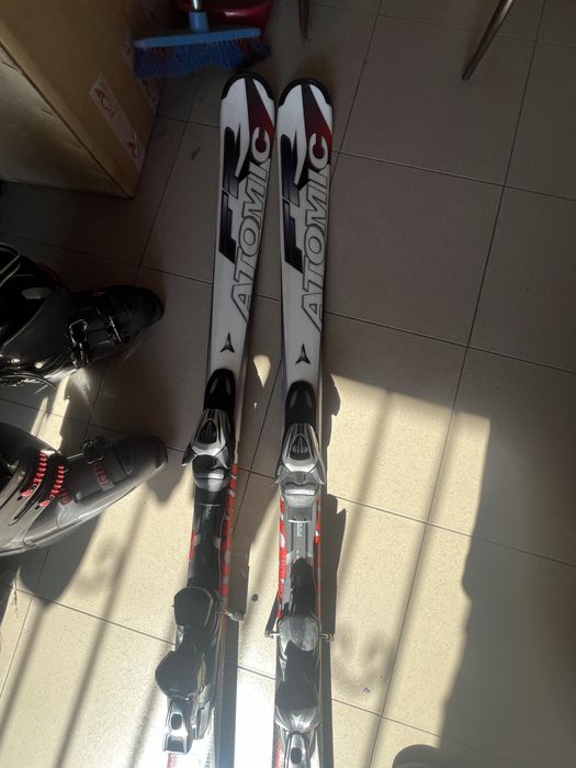 Schiuri Atomic pentru copii 150cm