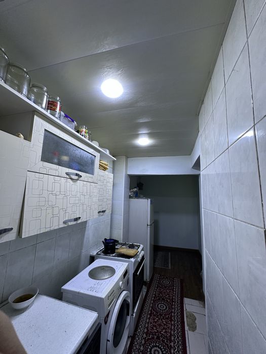 Chilonzor metro singapurskini oldida bollaga sherilikka