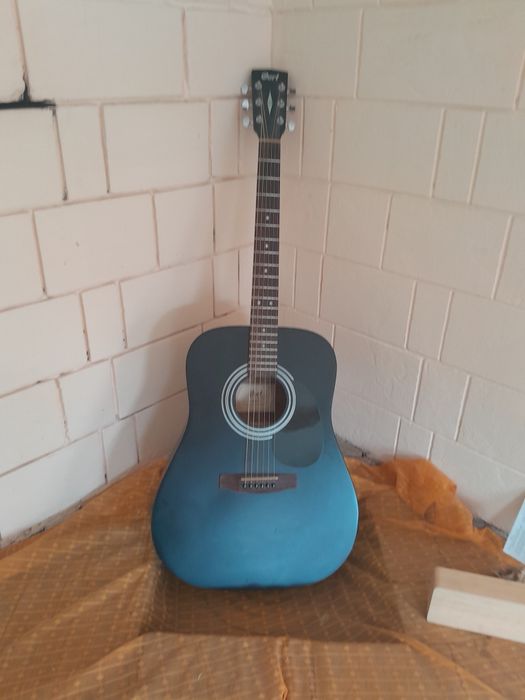 Продам отличную гитару