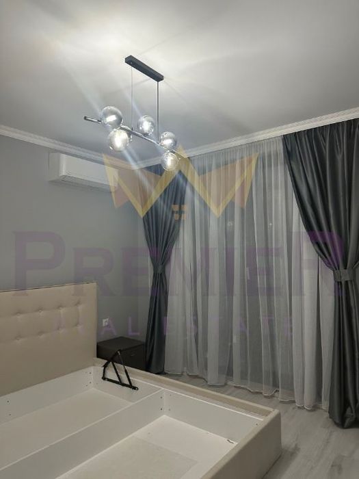 Продава се Тристаен апартамент в Варна, Бриз - 110 кв.м за 2808 €/кв.м - Снимка #1