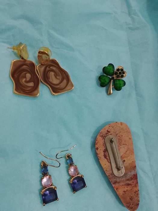 Оптом!! Серьги нарядные и 2 броши!!!