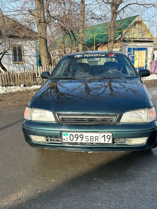 Тайота каринаа Е