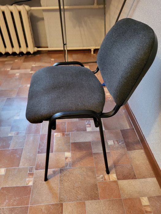 Стул. Новый. Торг