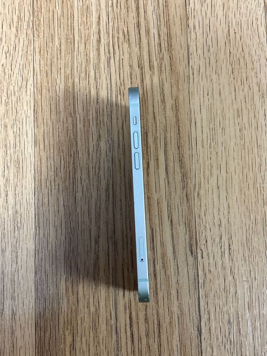 Iphone 12  simplu 64 gb