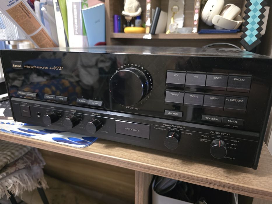 Усилитель Sansui AU-A707.