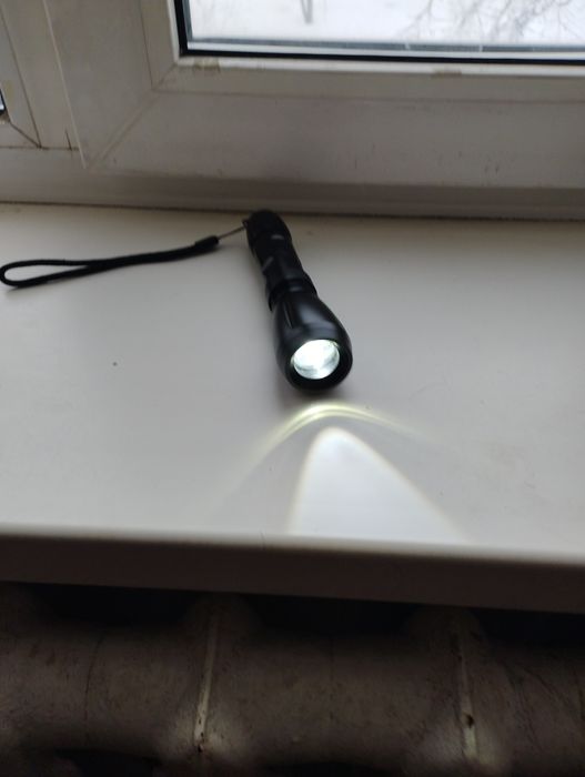 Фонарик тактический