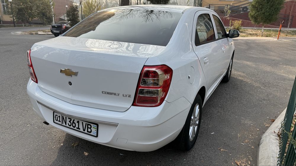 Chevrolet Cobalt 2022 — 5