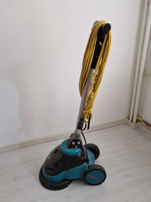 Masina universala monodisc Truvox Orbis Compact 22kg