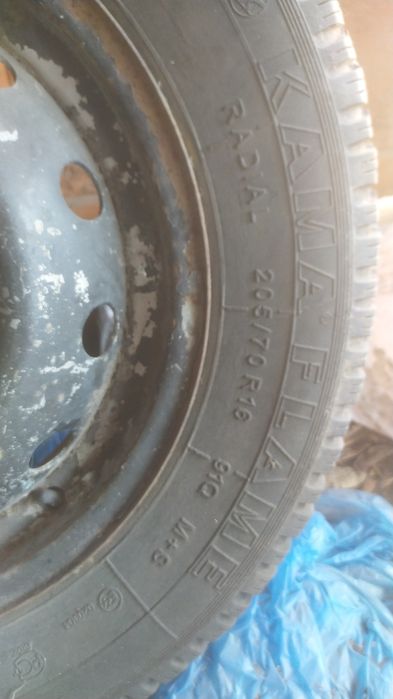 Диск с резиной 16р. Нива