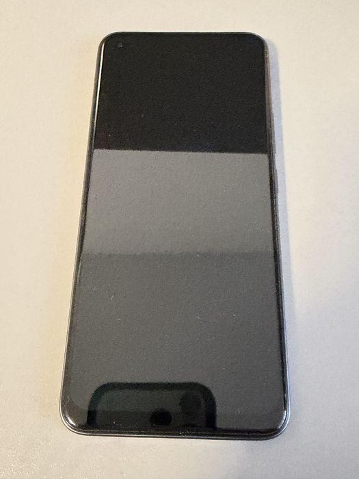 Realme 8: Punk black