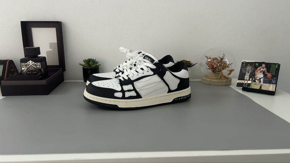 Amiri Skeleton low black & white