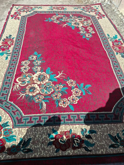 Ковёр б/у. 2,4 × 3,5 метр