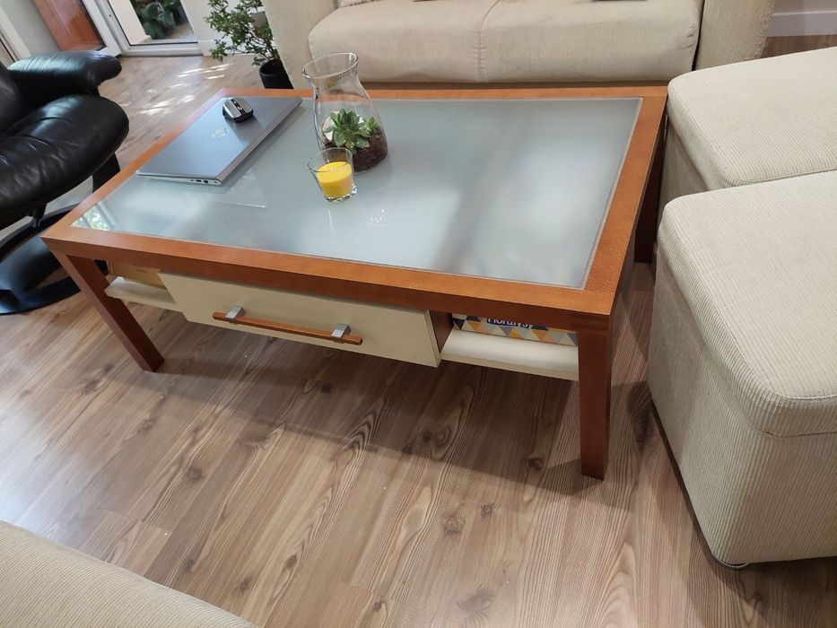 Холна и трапезна маса