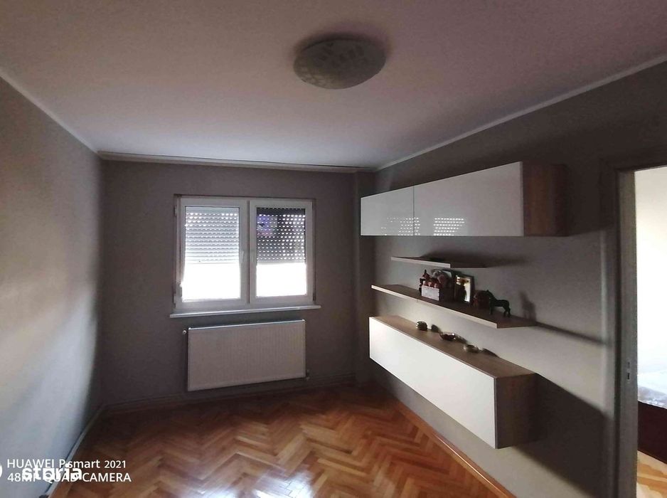 Apartament 3 camere cu balcon in Galați